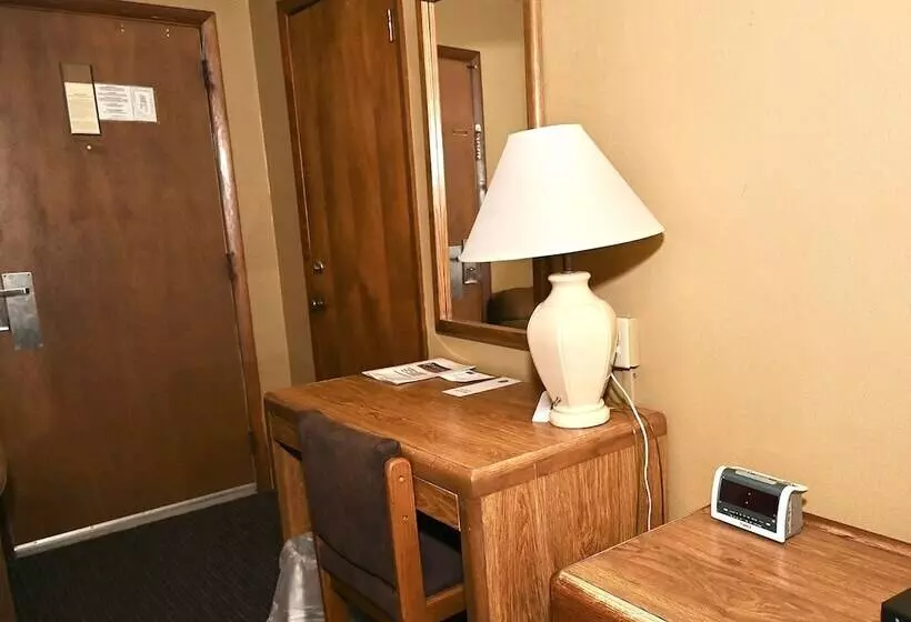 酒店 Fortune Inn & Suites