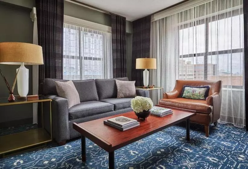 Отель Graduate By Hilton Minneapolis