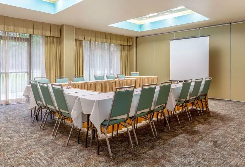 Отель Hampton Inn Manassas