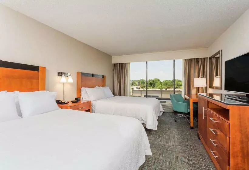 Отель Hampton Inn Manassas