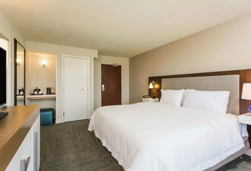 Отель Hampton Inn Manassas