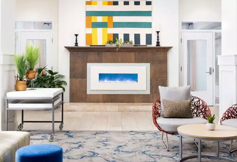 هتل Hilton Garden Inn Key West / The Keys Collection