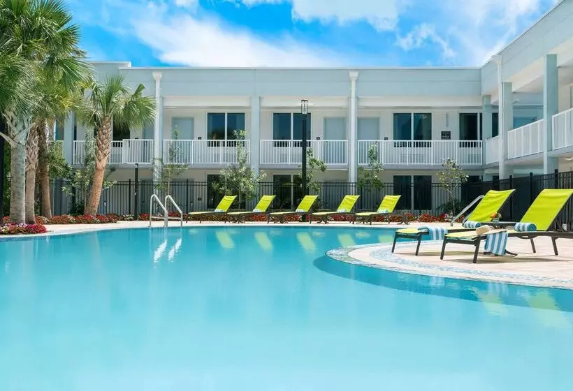هتل Hilton Garden Inn Key West / The Keys Collection