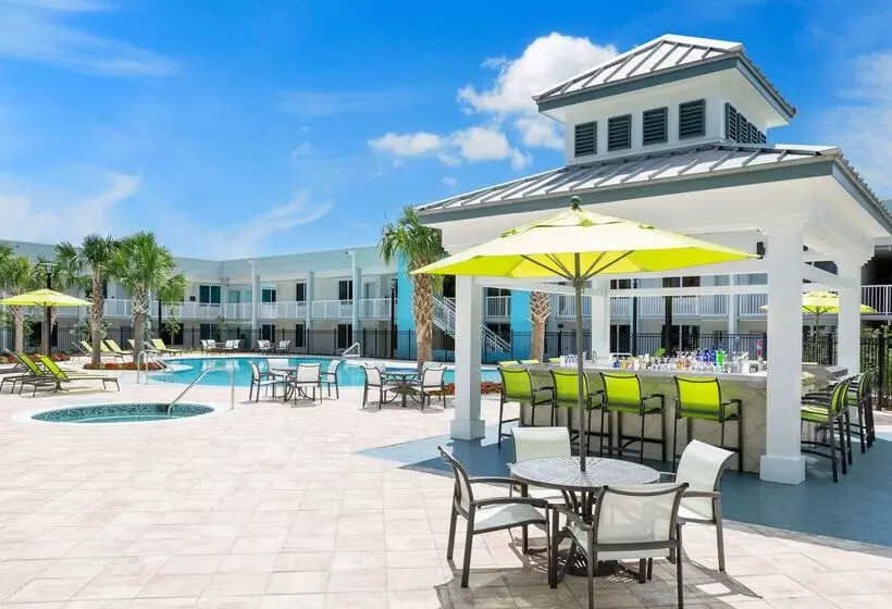 هتل Hilton Garden Inn Key West / The Keys Collection
