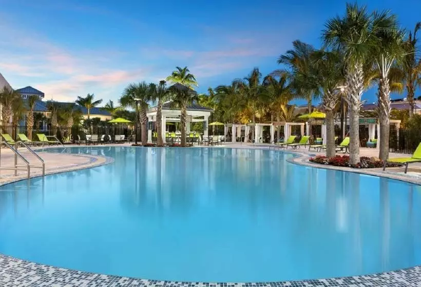 هتل Hilton Garden Inn Key West / The Keys Collection