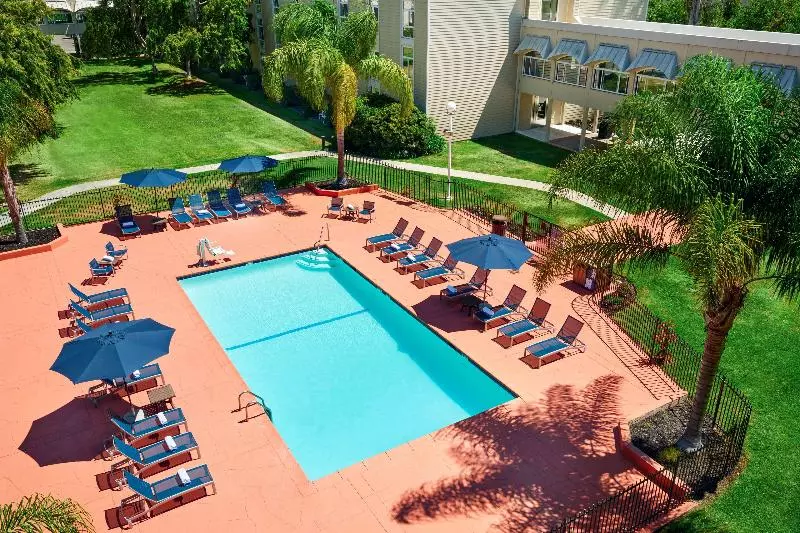 ホテル Hilton Oakland Airport