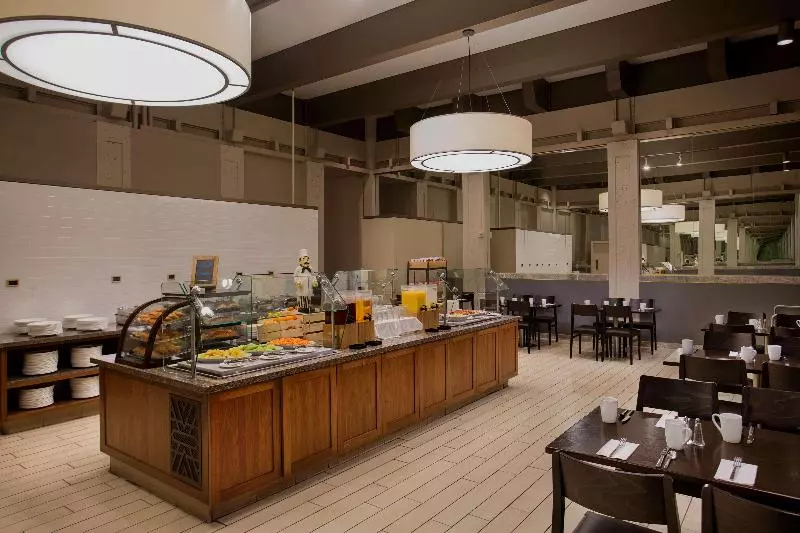 ホテル Hilton Oakland Airport