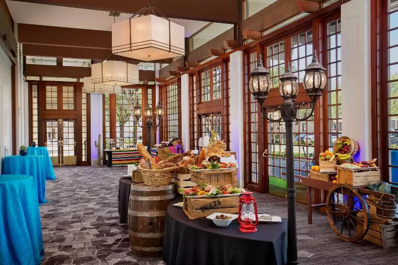ホテル Hilton Oakland Airport