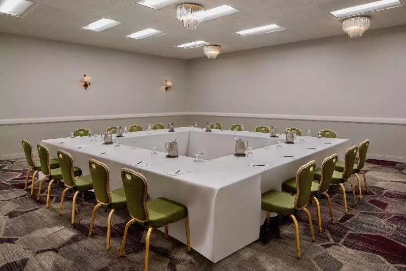 ホテル Hilton Oakland Airport
