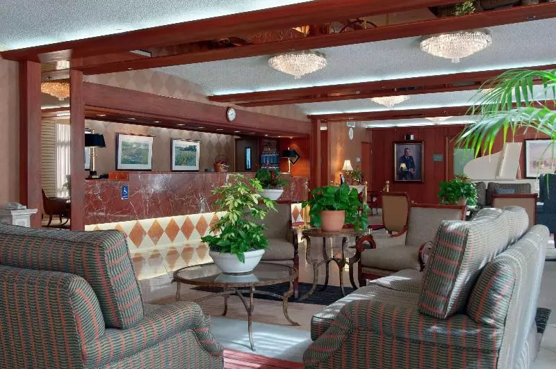 ホテル Hilton Oakland Airport