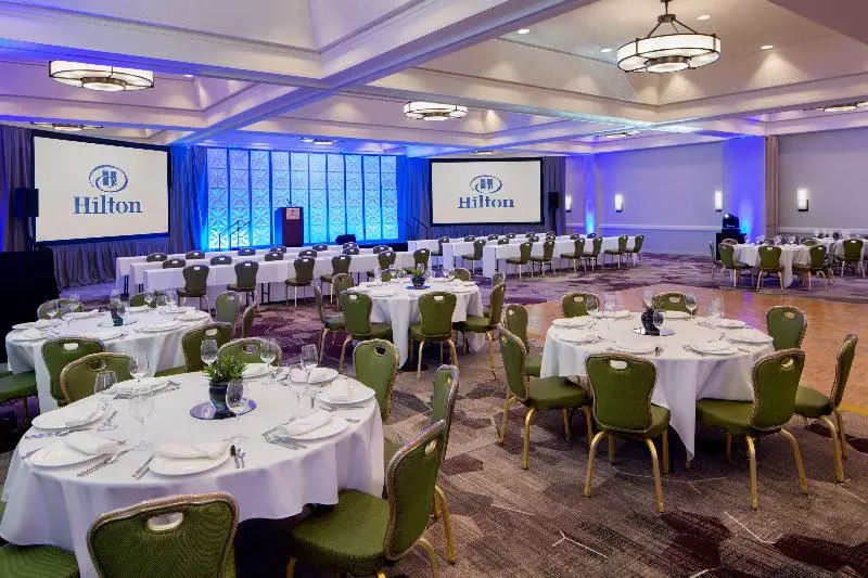 ホテル Hilton Oakland Airport