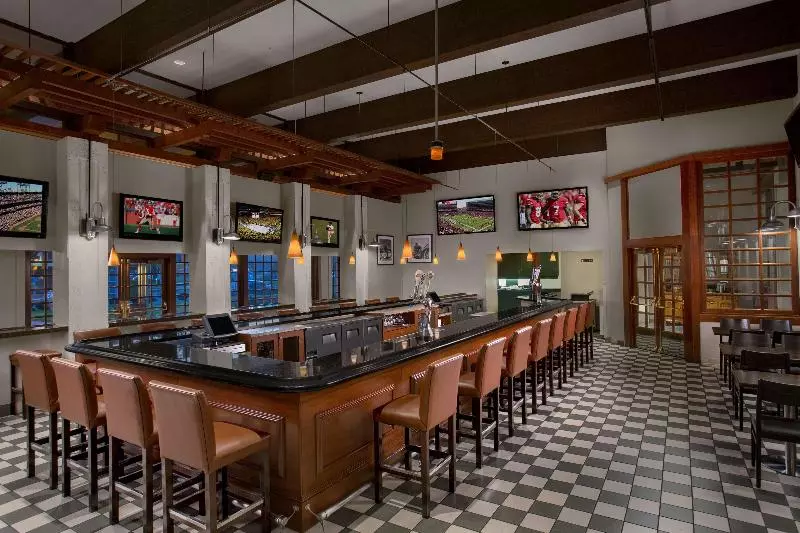 ホテル Hilton Oakland Airport