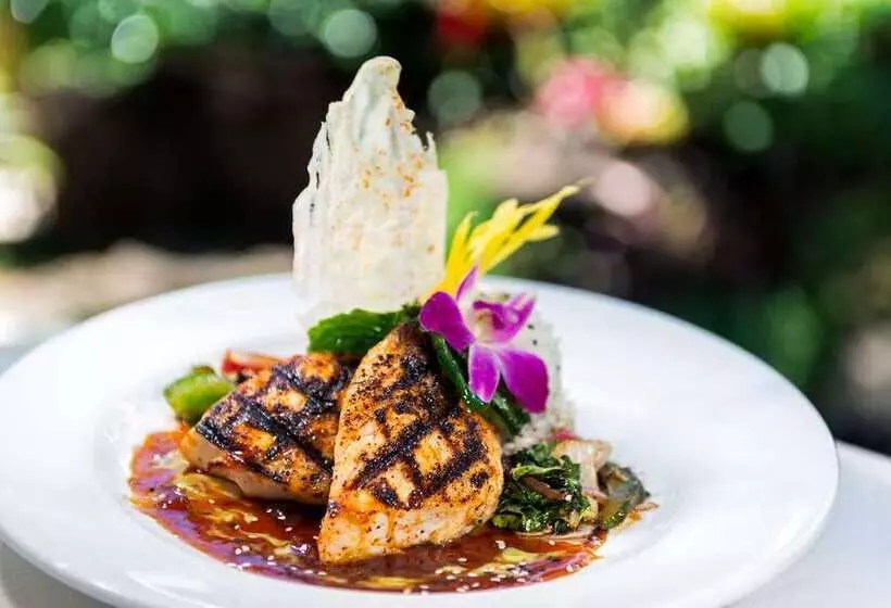 בית מלון כפרי Hilton Waikiki Beach Resort & Spa