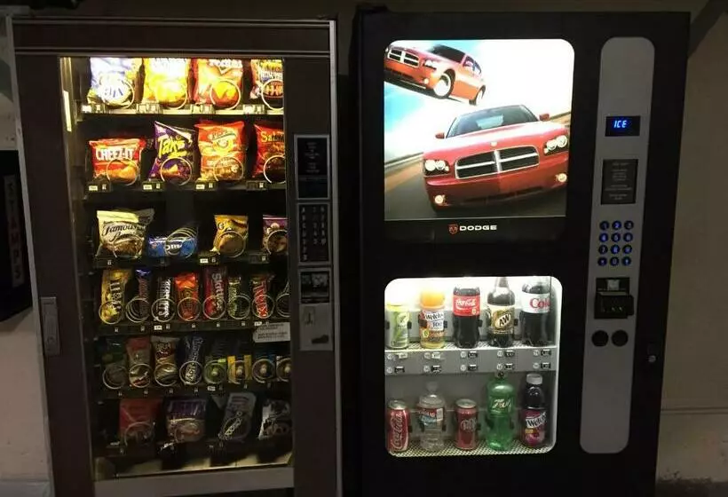 هتل Hollywood Orchid Suites