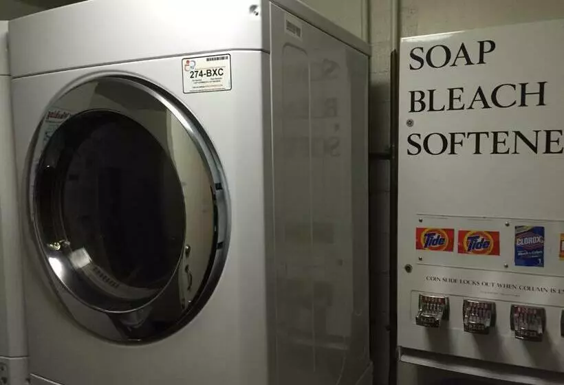 هتل Hollywood Orchid Suites