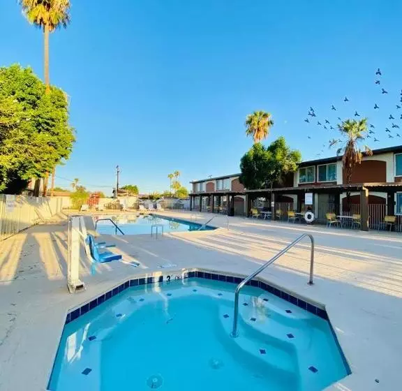 ホテル Ocotillo Inn