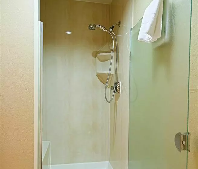 Best Western Plus Plaza Hotel