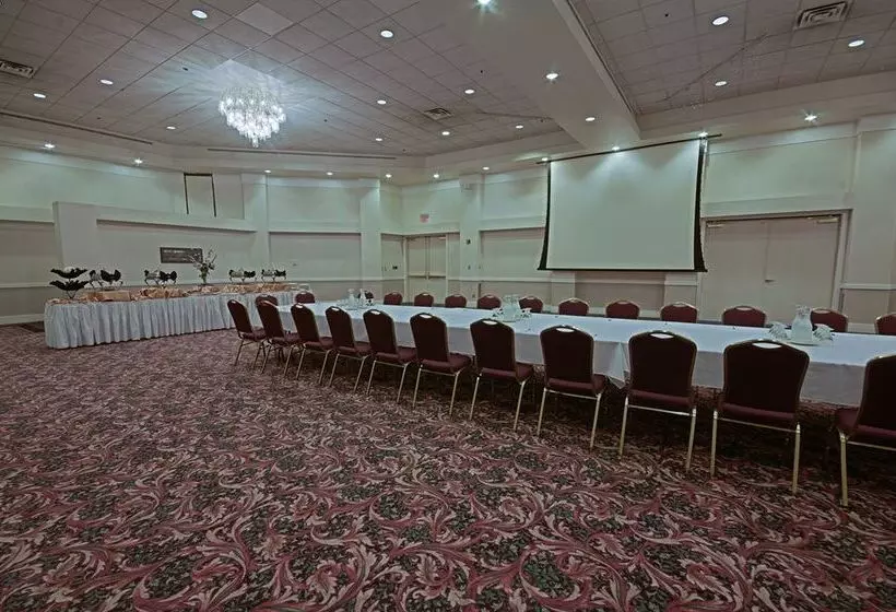 Best Western Plus Plaza Hotel