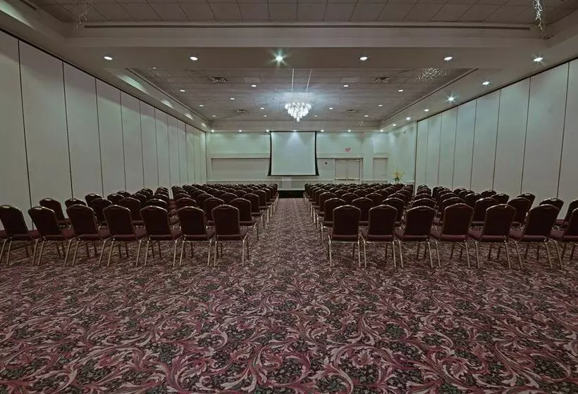 Best Western Plus Plaza Hotel