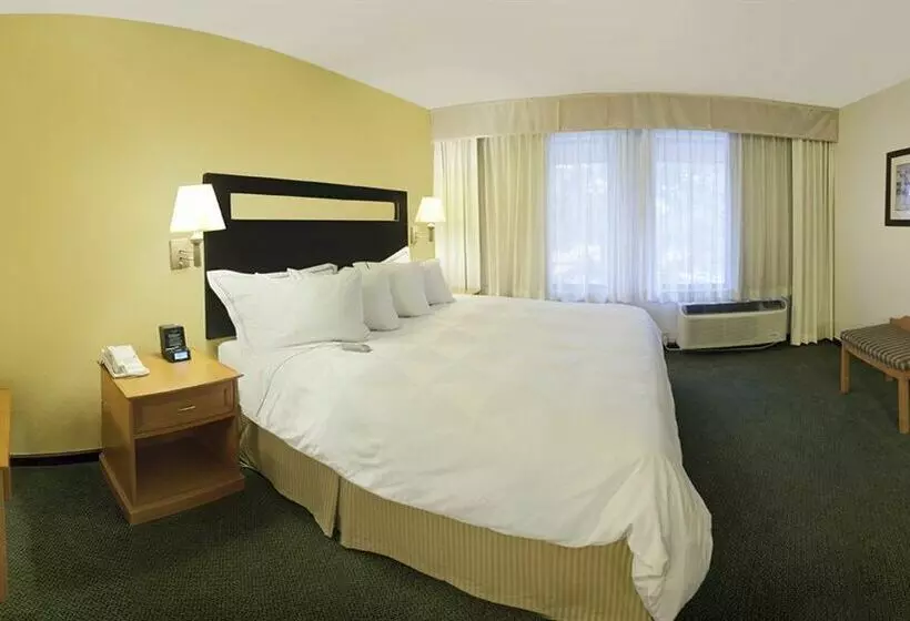 Best Western Plus Plaza Hotel