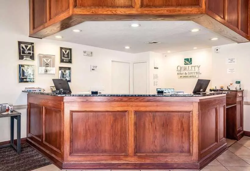 酒店 Quality Inn & Suites Garden Of The Gods