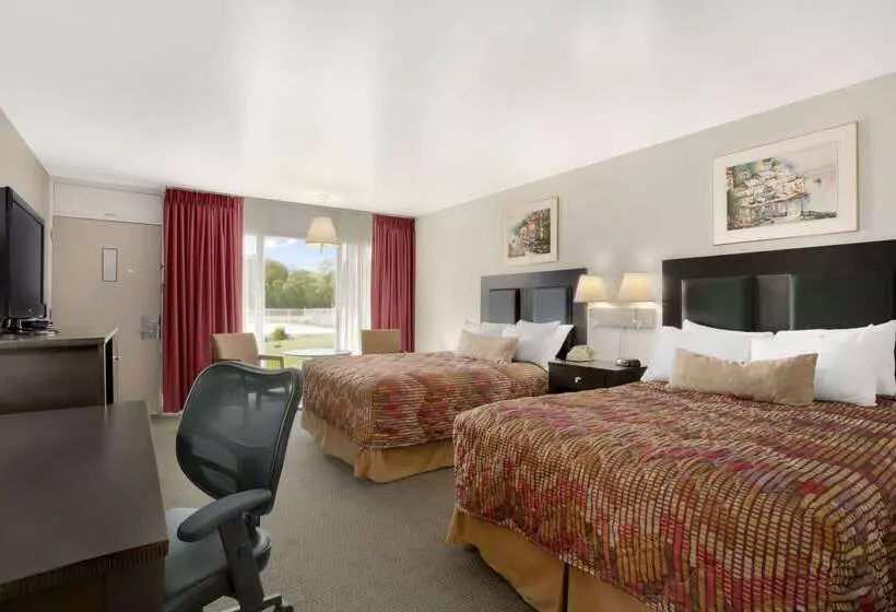 בית מלון כפרי Ramada By Wyndham Washington