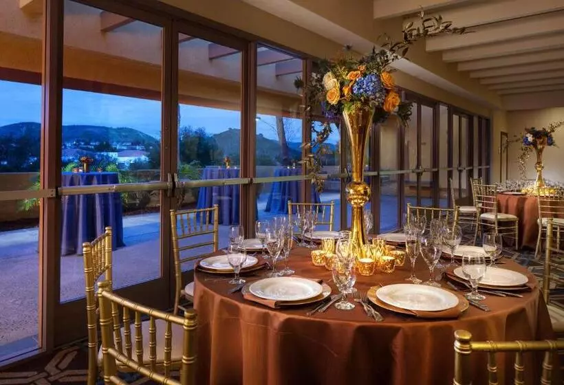 호텔 Sheraton Agoura Hills