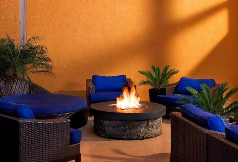 호텔 Sheraton Agoura Hills