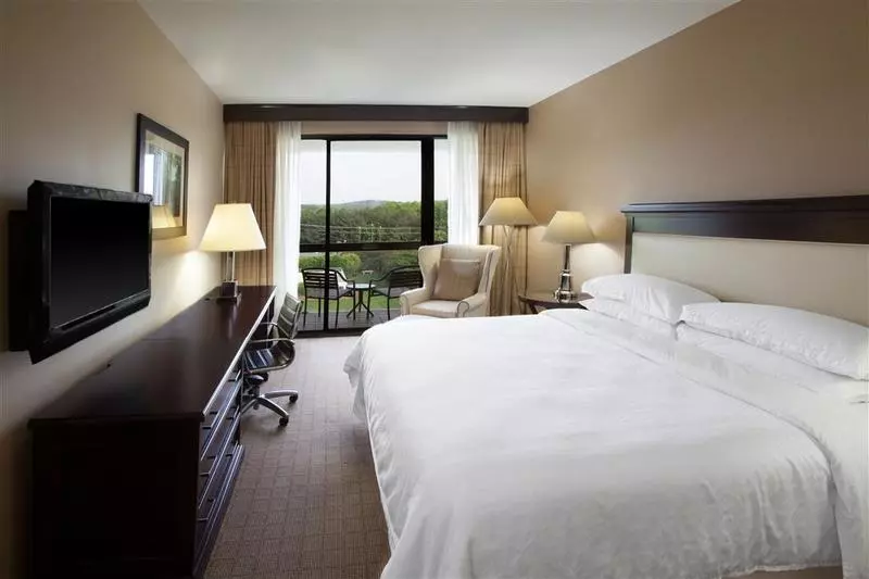 فندق Sheraton Chapel Hill