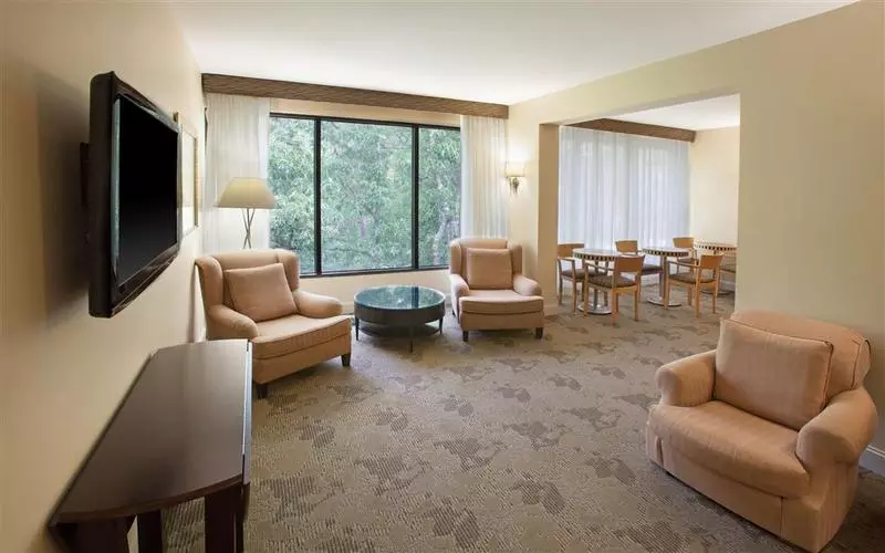 فندق Sheraton Chapel Hill