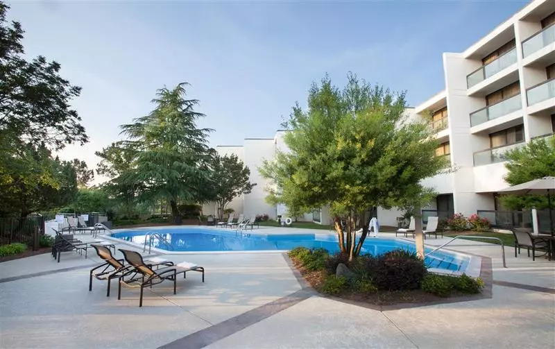 فندق Sheraton Chapel Hill