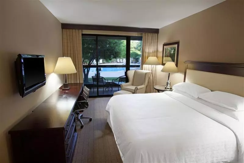 فندق Sheraton Chapel Hill