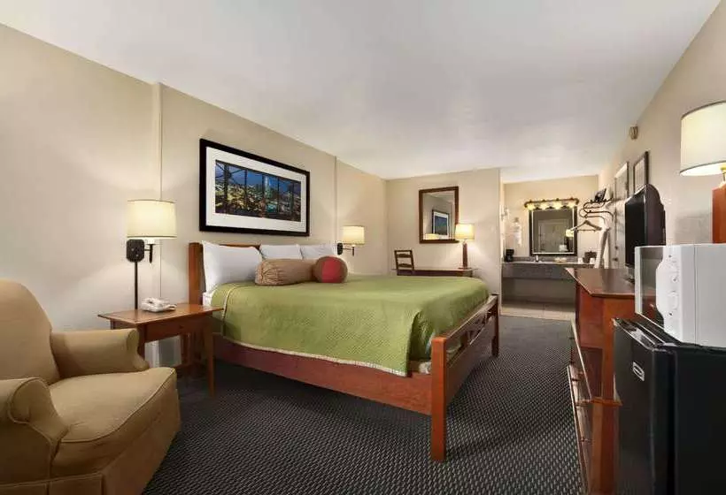 בית מלון כפרי Travelodge By Wyndham New Orleans Harvey