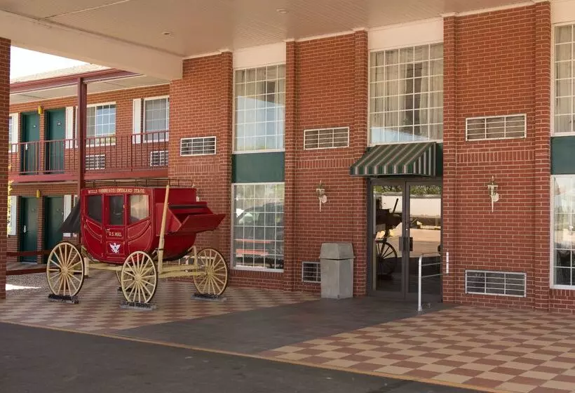 בית מלון כפרי Travelodge By Wyndham Ogallala