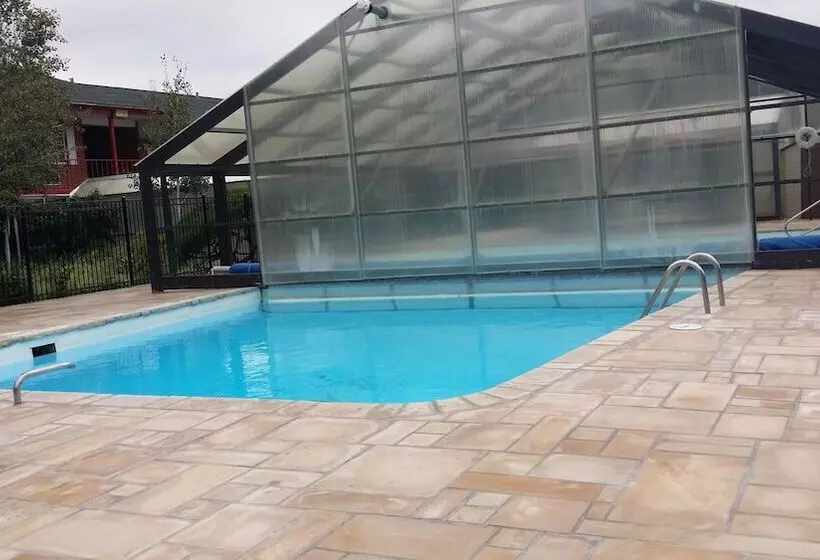 בית מלון כפרי Travelodge By Wyndham Ogallala