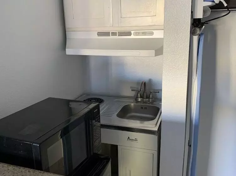 מוטל South Padre Island Lodge