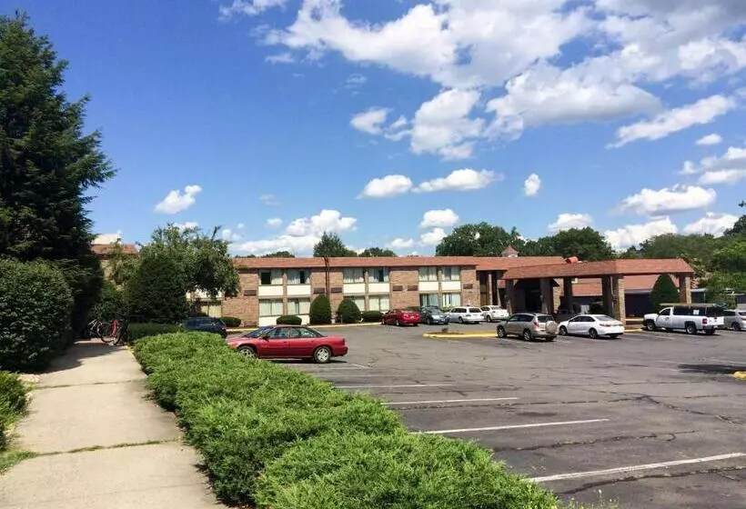 מוטל Travelodge By Wyndham Vernon Ct