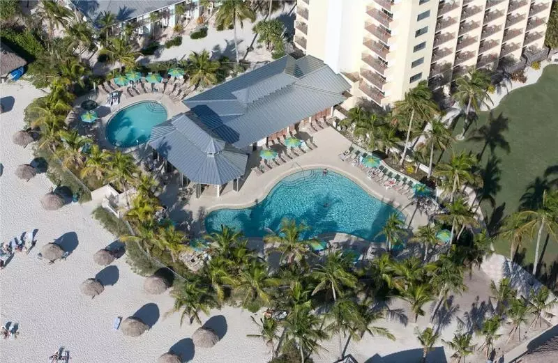 Naples Beach Hotel And Golf Club