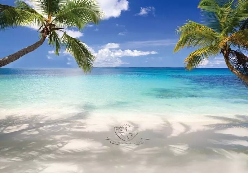 Naples Beach Hotel And Golf Club