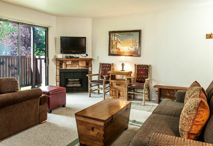 استراحتگاه Powderwood Pines 9q