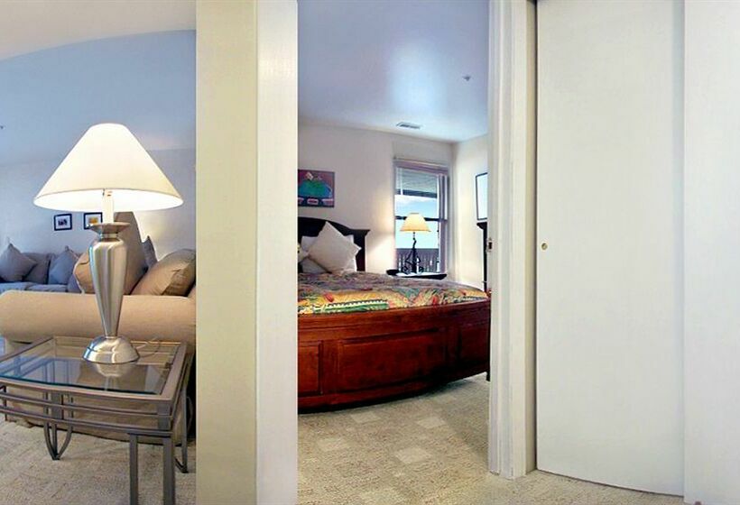 استراحتگاه Powderwood Pines 9q