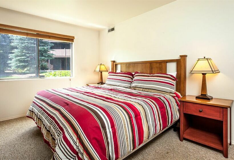 استراحتگاه Powderwood Pines 9q