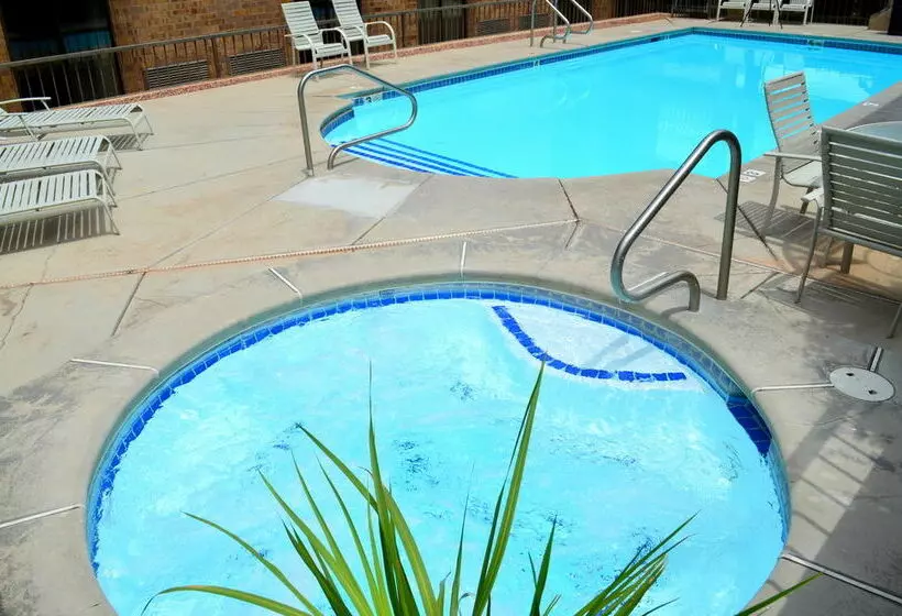 فندق Stratford Court