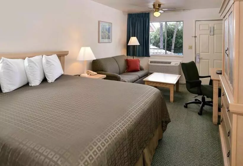 בית מלון כפרי Americas Best Value Inn Tucson