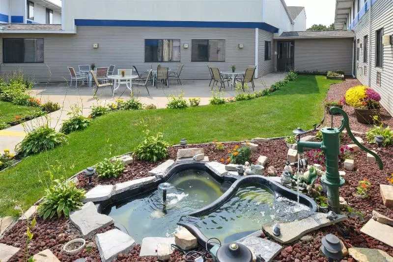 فندق Americas Best Value Inn La Crosse