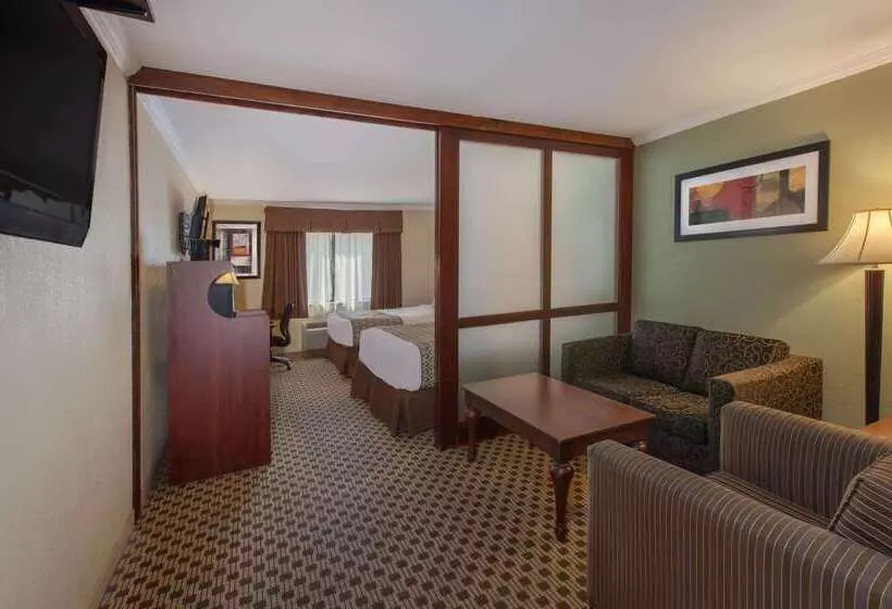 בית מלון כפרי Baymont By Wyndham Pompton Plains/wayne