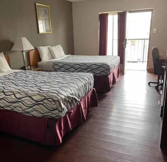 هتل Bear Mount Inn & Suites