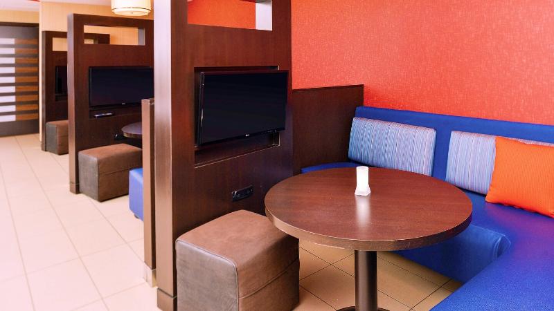 هتل Courtyard By Marriott Denver Cherry Creek