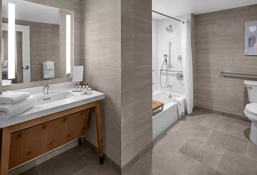 Delta Hotels By Marriott Santa Clara Silicon Valley