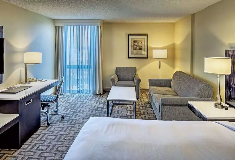 בית מלון כפרי Hilton Sacramento Arden West